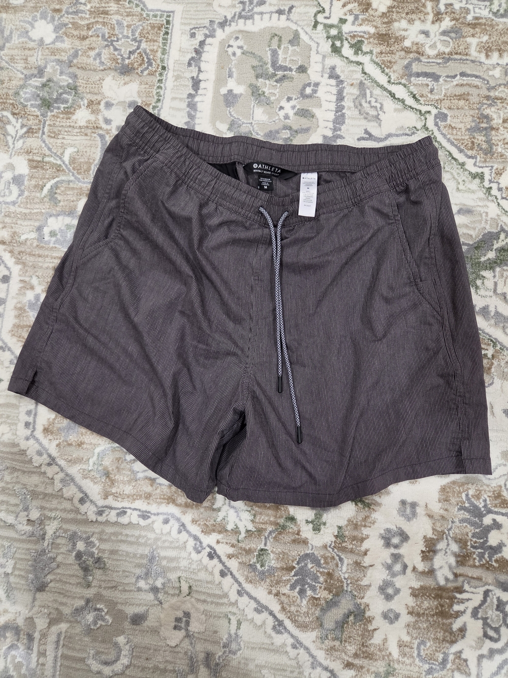 Athleta Marine 5" Board Gray Shorts